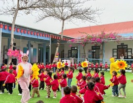 Giờ thể dục sáng tại trung tâmGiờ thể dục sáng tại trung tâm