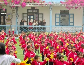 Giờ thể dục sáng tại trung tâm