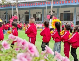 Giờ thể dục sáng tại trung tâm